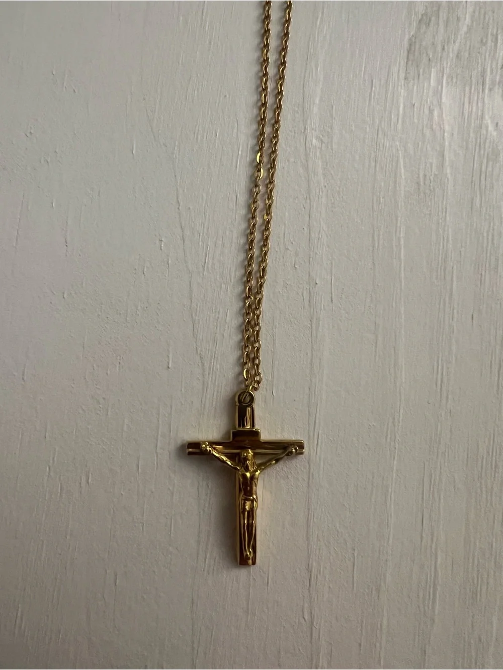 Cross Pendant necklace